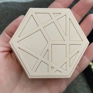 Em cosmetics divine skies eyeshadow palette